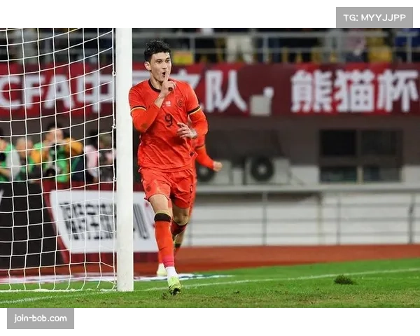 成都蓉城客场两球领先遭逆转 拜合拉木补时绝平救主